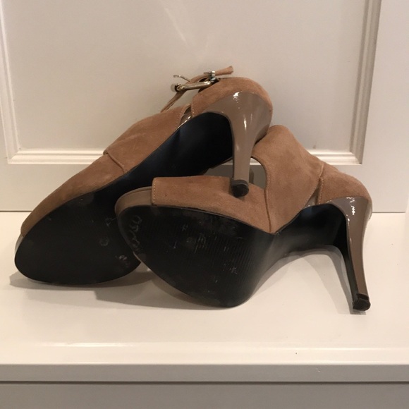 Nine West open toe buckle heel, size 7 - Picture 6 of 6